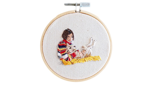 柴犬と妹の刺繍