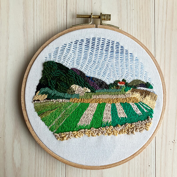 宇和の山の刺繍